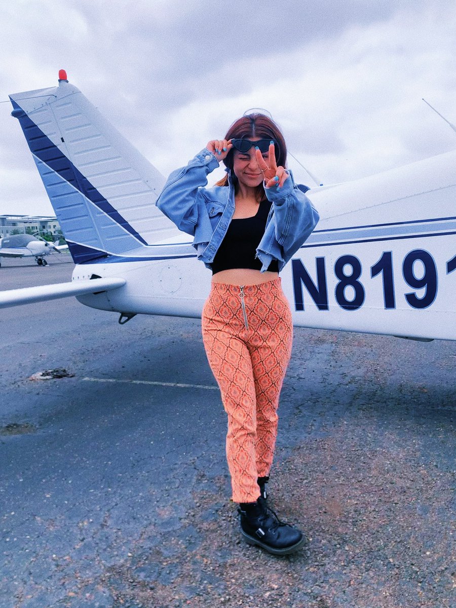 ASHMONNEY's tweet photo. Catching flights not feelings 😈✈️ https://t.co/dJEfTa944u