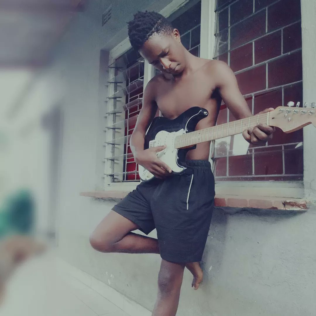 Amagoh1's tweet photo. Kukanyanga msambo🔥😂🇲🇼 https://t.co/a9TErsPTrt