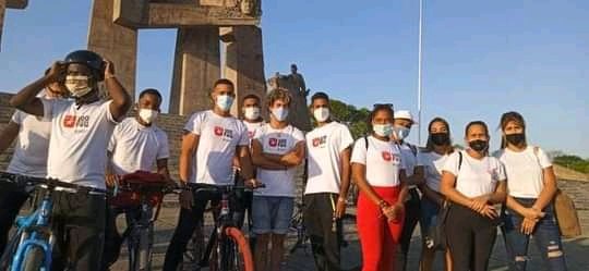 FeuCuba's tweet photo. 🚴🏽‍♂️🇨🇺 #RevolucionandoElDeporte 🤩 amaneció la Federación Estudiantil Universitaria de la provincia de #Guantánamo pedaleando en la "Bicicletada Centenario de la FEU" 🚴🏽‍♂️🇨🇺 

Súmate!!! #SomosFEU

#CentenarioFEU #XCongreso #Revolucionando https://t.co/rde4CIKOZB