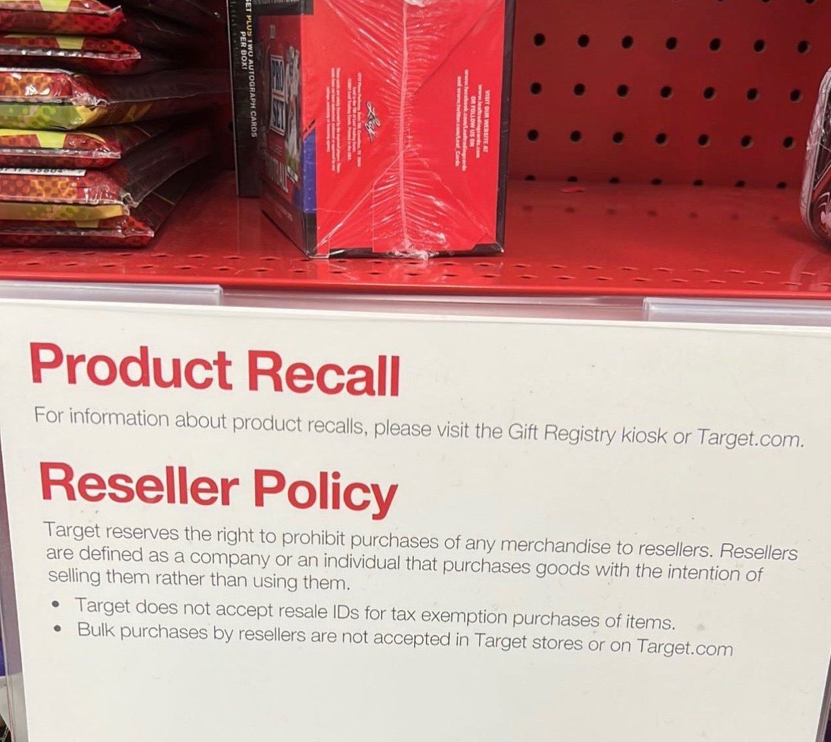 CardGems's tweet image. Hmmm 🤔 @CardPurchaser