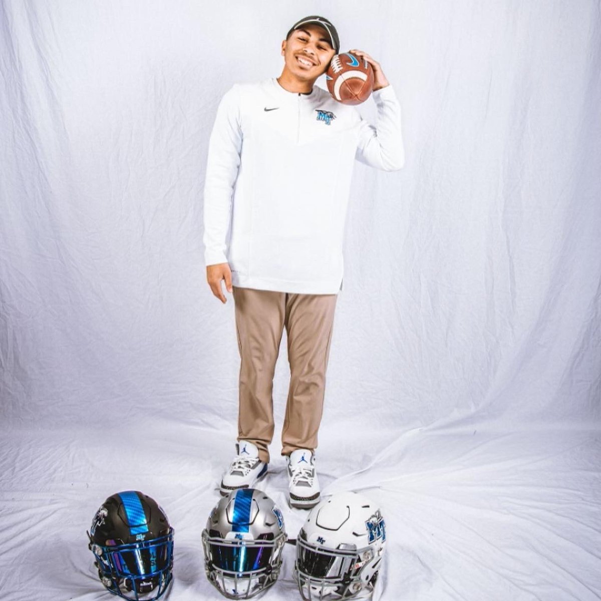 GarrisonG11's tweet photo. These Right Here 😮‍💨🔥🔥
#TrueBlue 🔵⚪️ #RaiderTalk📞 https://t.co/bRc7jY95wJ