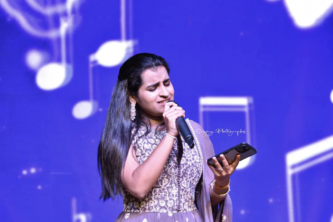 Sanju_designs's tweet photo. @sivaangi_k at #Coimbatore photographs (Set1). #Sivaangi #sivangi #Shivangians #Ashangi #Tvh #Summernight #photography #Singing https://t.co/mbydQv962I