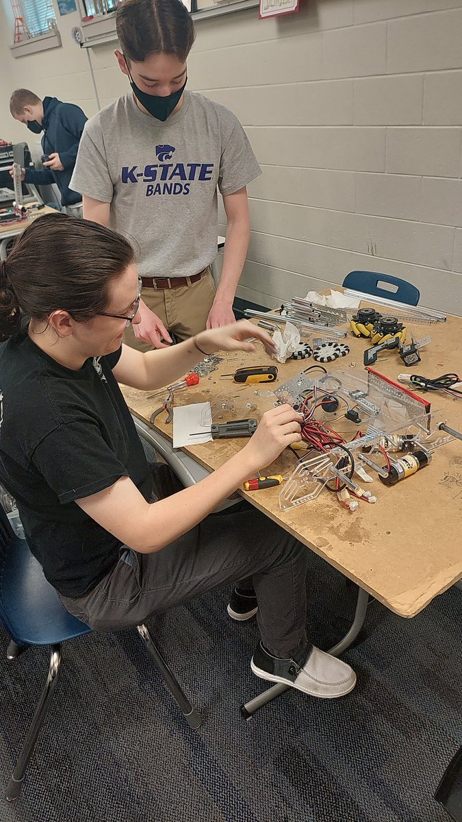 Time to put some old bots to good use for the future. #ftc