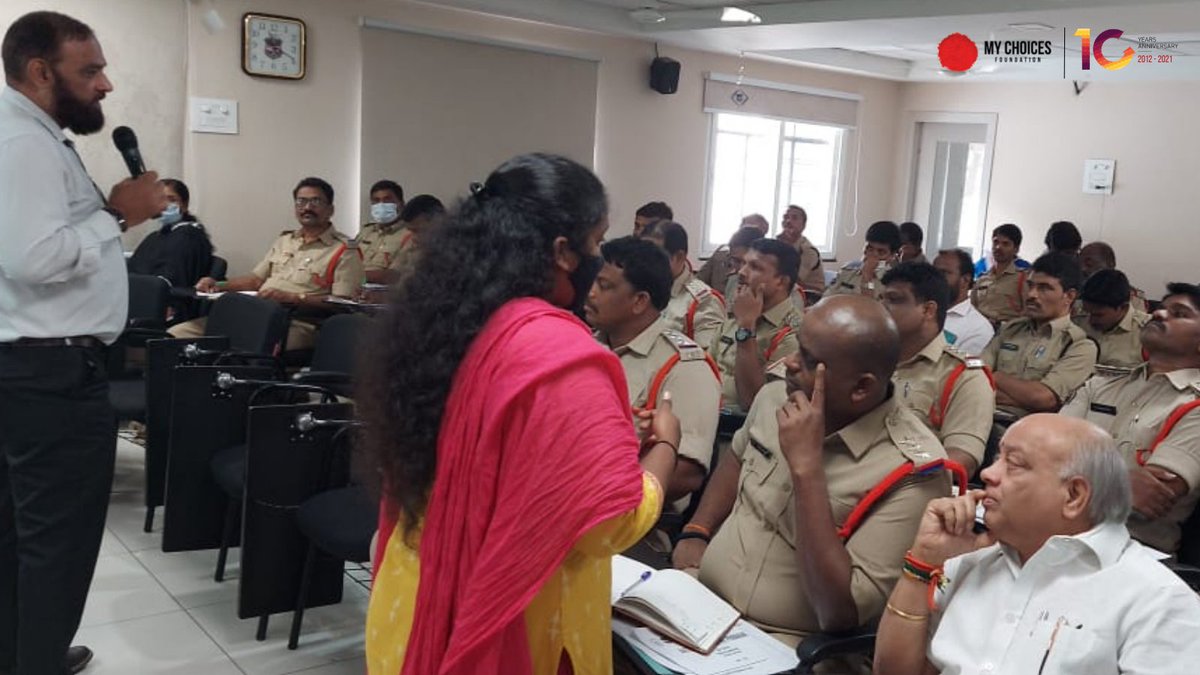 MyChoicesFDN's tweet image. We are excited to conduct an empowerment programme for Anti-Human Trafficking Units in partnership with Women Safety Wing, Telangana. Through this programme, we focused on training 60+ police officials in keeping women and children safe from trafficking in Telangana. (1/2)