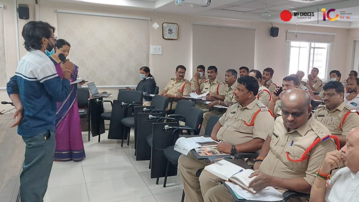MyChoicesFDN's tweet image. We are excited to conduct an empowerment programme for Anti-Human Trafficking Units in partnership with Women Safety Wing, Telangana. Through this programme, we focused on training 60+ police officials in keeping women and children safe from trafficking in Telangana. (1/2)