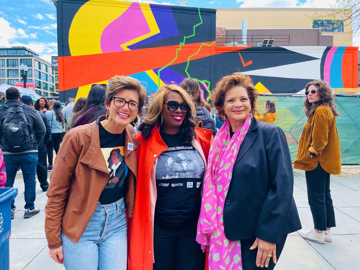BuildingBack_US's tweet photo. This past weekend we joined @sistascotus and our partners in a block party celebration for the historic bipartisan confirmation of Judge Ketanji Brown Jackson.

Judge Jackson will be the first Black woman to serve on our Supreme Court. https://t.co/MrGHzv9N7h