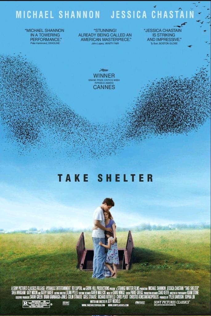 Psikolojik dramanın en iyi örneklerinden.
#takeshelter