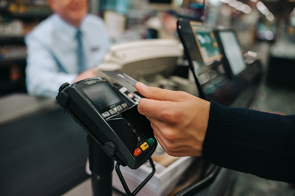 Impinj's tweet photo. Ever wondered about the difference between RFID and NFC? What about RAIN RFID? Here’s what you need to know.

https://t.co/qxw2Vys2Xu https://t.co/mshM2Y2h6u