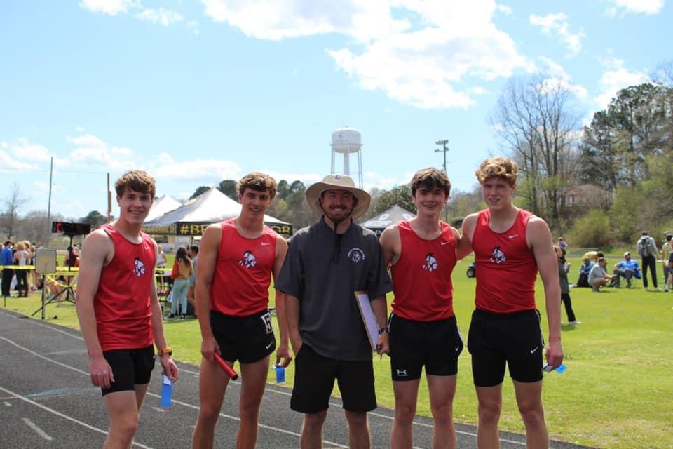 Our 4x400m and 4x800m guys team won their events at the Division meet with times of 8:57(4x800) and 3:46(4x400). The relay teams are made up of Clark Carmichiel, Ross Evans, Sam Evans, and Parker LeGoff.