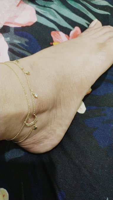 be worth my attention,you have to prove how far you be useful to me,start with gift lik this bitch did<a href="/tag/footfetish"class="tags"><span>#footfetish</span></a><a href="/tag/femdom"class="tags"><span>#femdom</span></a><a href="/tag/dominatrix"class="tags"><span>#dominatrix</span></a><a href="/tag/goddessworship"class="tags"><span>#goddessworship</span></a>