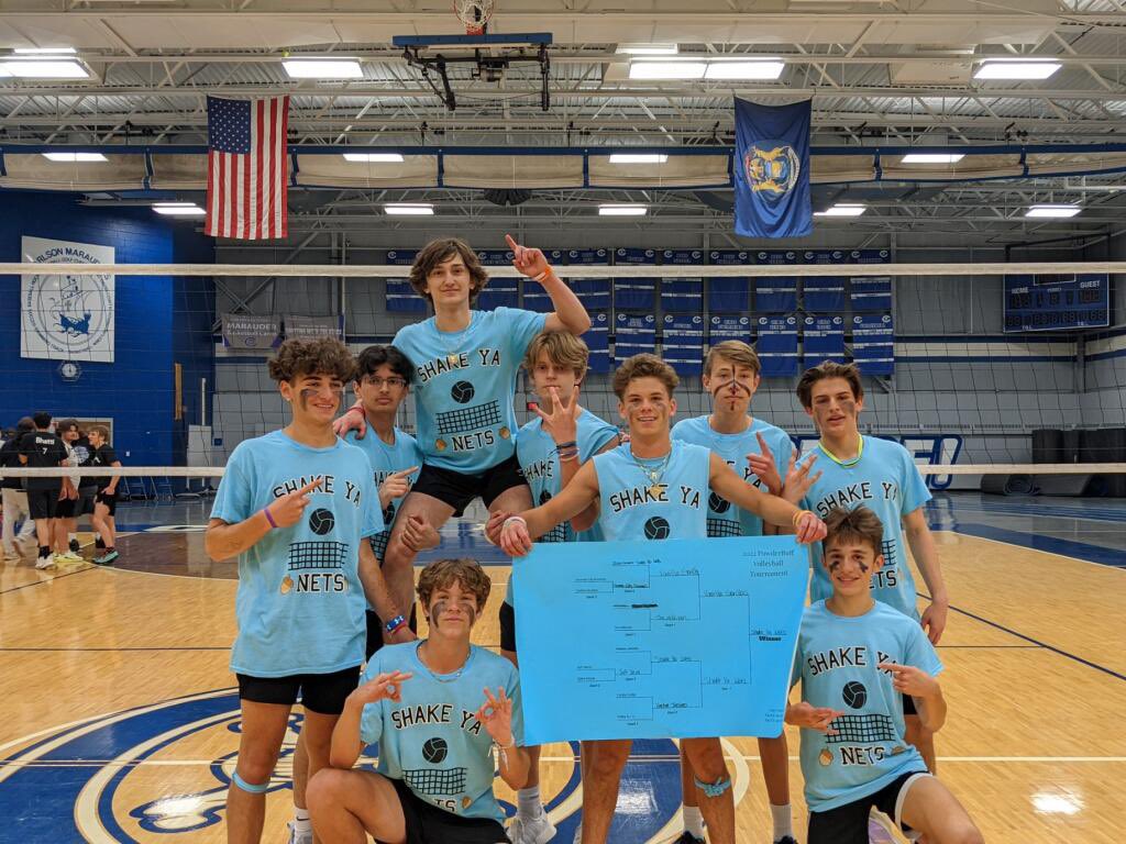 Congratulations to our winning team from our powderbuff tournament last Wednesday! 🏆🥇