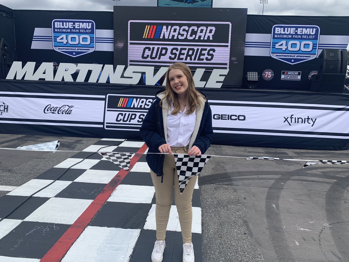 MvWarriorSports's tweet photo. Thanks to our Magna Vista student athletes who volunteered to help at the Martinsville race. https://t.co/AQr6uwwjfP