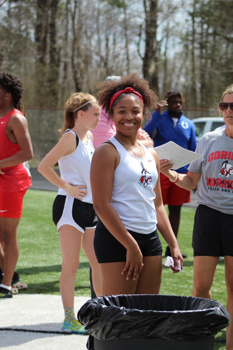 Ayanna Norman won the Girls Triple Jump with a jump distance of 28-10. She is also apart of the 4x100m relay and she runs the girls 100m.