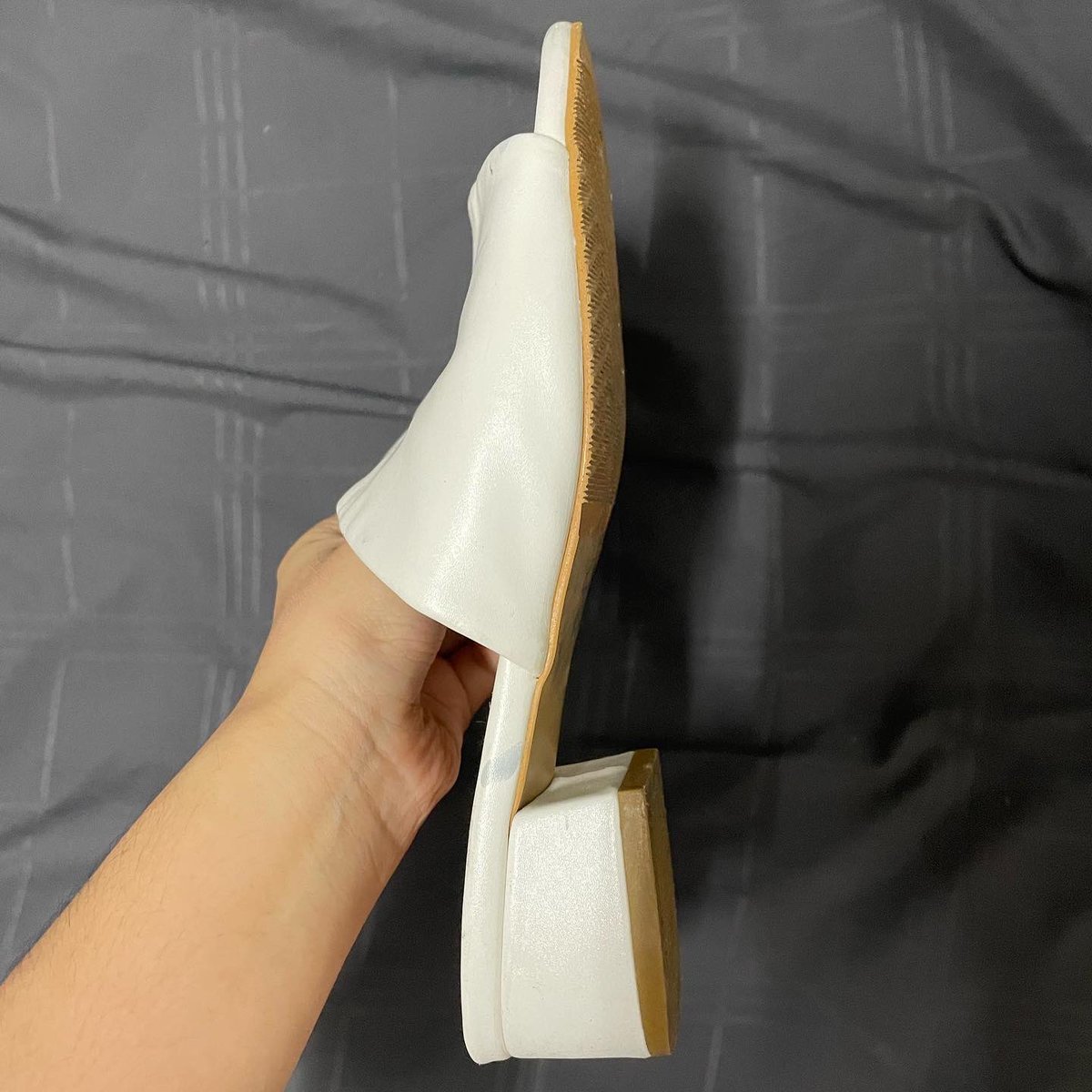 madjdduys's tweet photo. #ส่งต่อรองเท้ามือสอง #ส่งต่อราคาเบาๆ #ส่งต่อรองเท้าส้นสูง #ส่งต่อรองเท้าแบรนด์ #ส่งต่อรองเท้าสภาพดี #ส่งต่อรองเท้ามือ2 #รองเท้าส้นสูง #รองเท้าพร้อมส่ง #ส่งต่อรองเท้า #ส่งต่อเสื้อผ้ามือสอง #โล๊ะตู้เสื้อผ้ามือสอง #โล๊ะตู้ #ส่งต่อเสื้อผ้ามือ2 #ส่งต่อเสื้อมือสอง #ส่งต่อรองเท้าผ้าใบ https://t.co/wjeJrRzDVF
