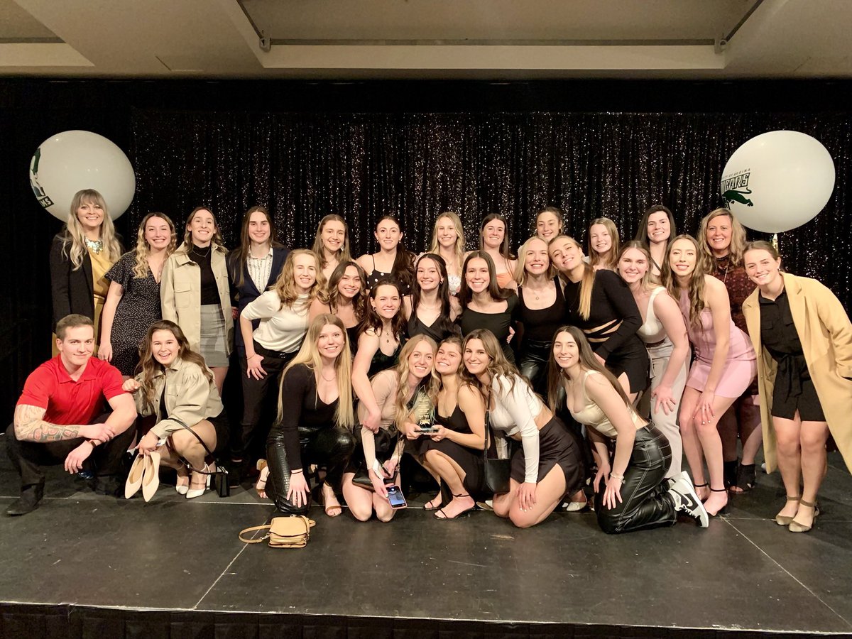 UofRSoccer's tweet photo. Congrats to all the award nominees and award winners! @kyravibert was our team MVP, Peyton Enns was a nominee for Female Rookie of The Year and coaches @astridbaecker &amp; @Rob13McC were nominated for Coach of the Year for their time spent as Co-Head Coaches for the 2021 season! https://t.co/SCsdkFZhaI