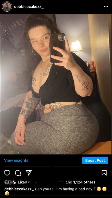 Watch 𝑫𝒆𝒃𝒃𝒊𝒆𝒆𝒆 😜's leaked NSFW photo on TwXstars