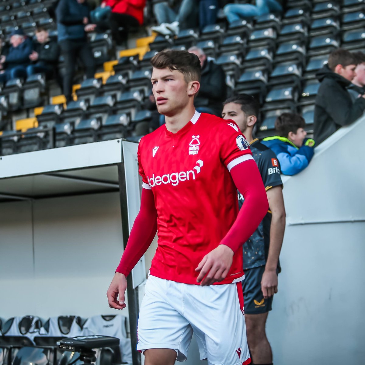 NFFC's tweet photo. 🤩 𝗧𝘂𝗲𝘀𝗱𝗮𝘆 𝗻𝗶𝗴𝗵𝘁 𝗳𝗼𝗼𝘁𝗯𝗮𝗹𝗹 𝗳𝗼𝗿 𝗨𝟮𝟯𝘀

🏆 @NottsFA Senior Cup semi final action for @AndyReidXI's Reds tomorrow night 🆚 Carlton Town

⏱ Stoke Lane, kick-off 7.45pm

🎟 Tickets available on arrival: £7 adults, £5 concessions &amp; £2 for kids

🌳🔴 #NFFC https://t.co/P07KEjIfP1