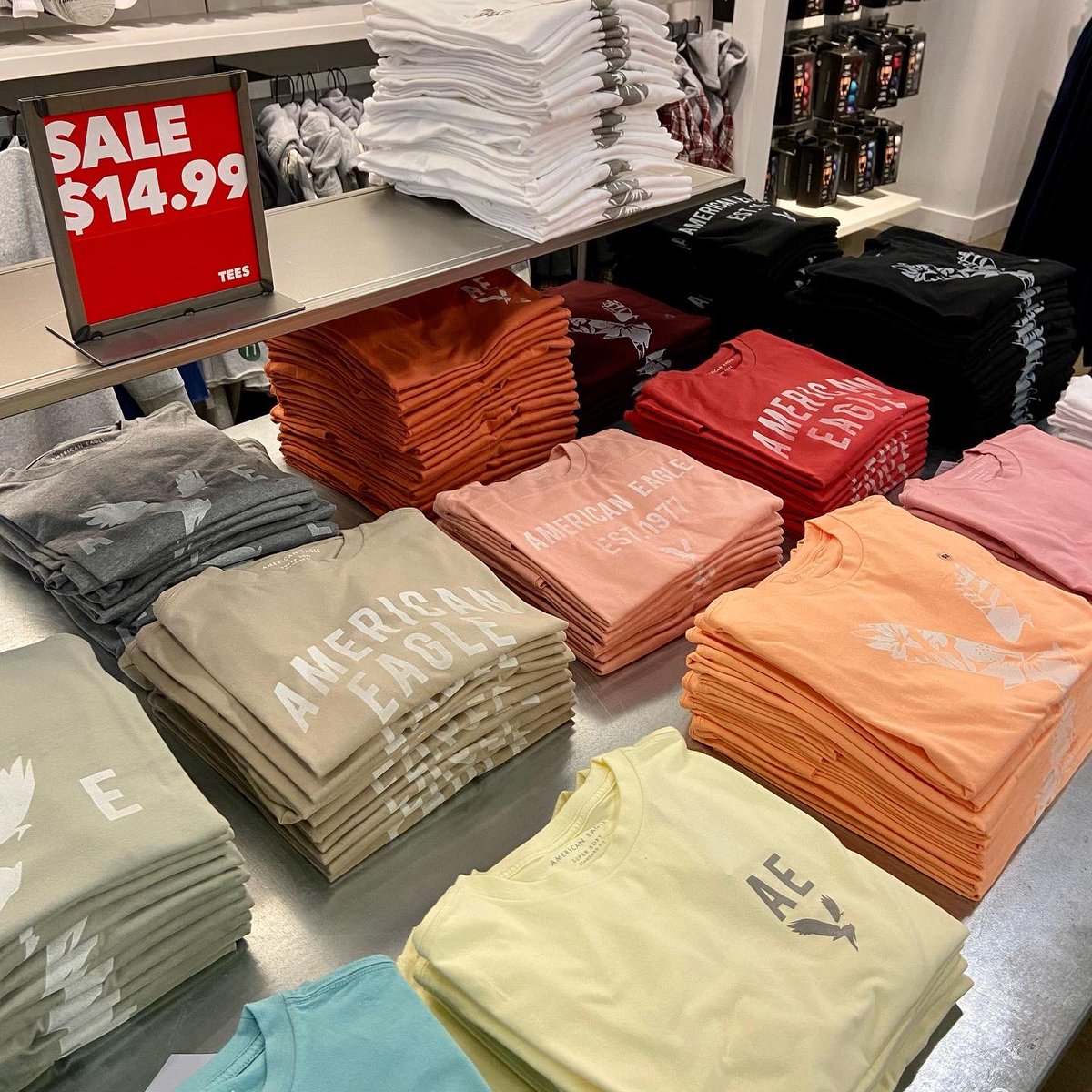 TangerTilton's tweet photo. Outfit of the day? Done! All Shorts are buy one, get one 50% Off with Tops starting at $14.99 now at American Eagle Outfitters. 🦅
Plus, when you’re a TangerClub Member you’ll unlock more savings & rewards: https://t.co/J8QIHDiBKa
#tangerstyle #tangeroutlets #americaneagle https://t.co/4DBHvGcI8H