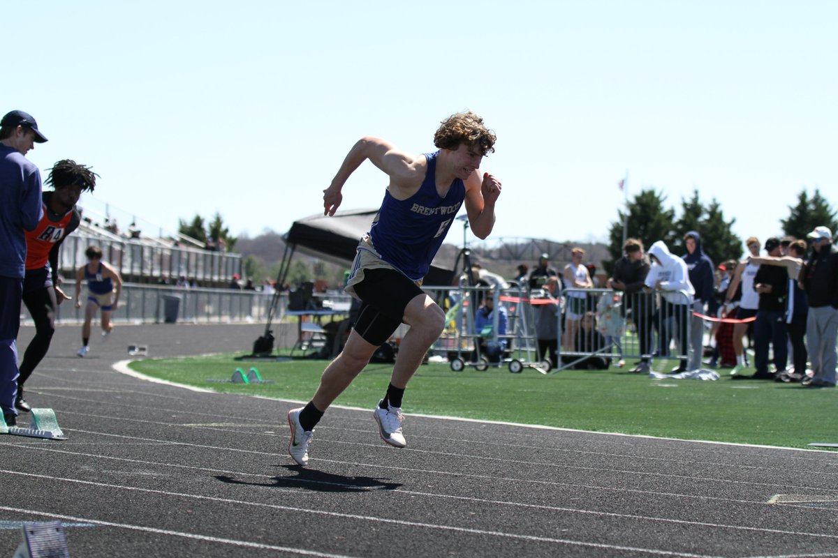 Huge shout out to Hudson Allain who broke the school record in the 200 with a time of 22.48! Only a sophomore!