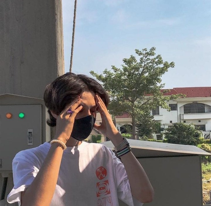 yunhovip's tweet photo. if i was an idol which photocard would you kill for🤨⁉️ https://t.co/e59zI9ABL3