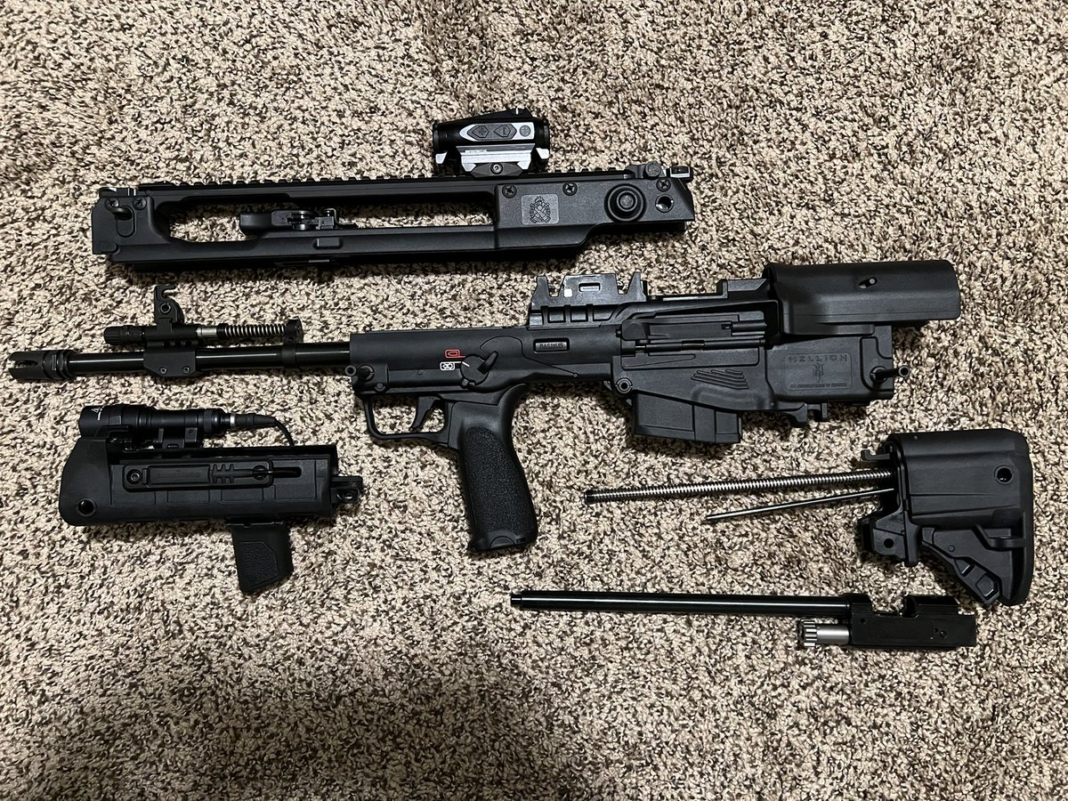 HS Produkt: *bullpups your g36* Me: “thank you, I like this very much” HS  Produkt: *kisses*, image size:1200x900