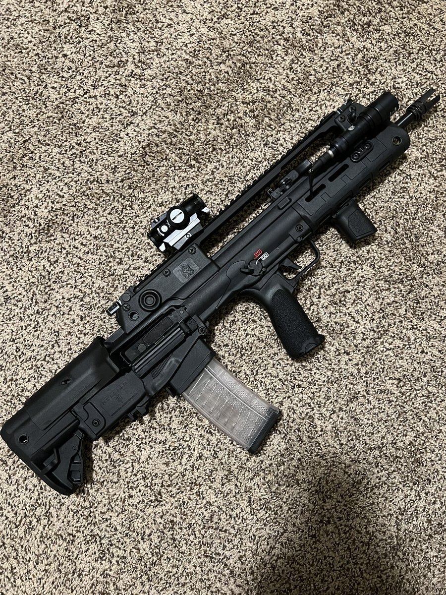 HS Produkt: *bullpups your g36* Me: “thank you, I like this very much” HS  Produkt: *kisses*, image size:900x1200