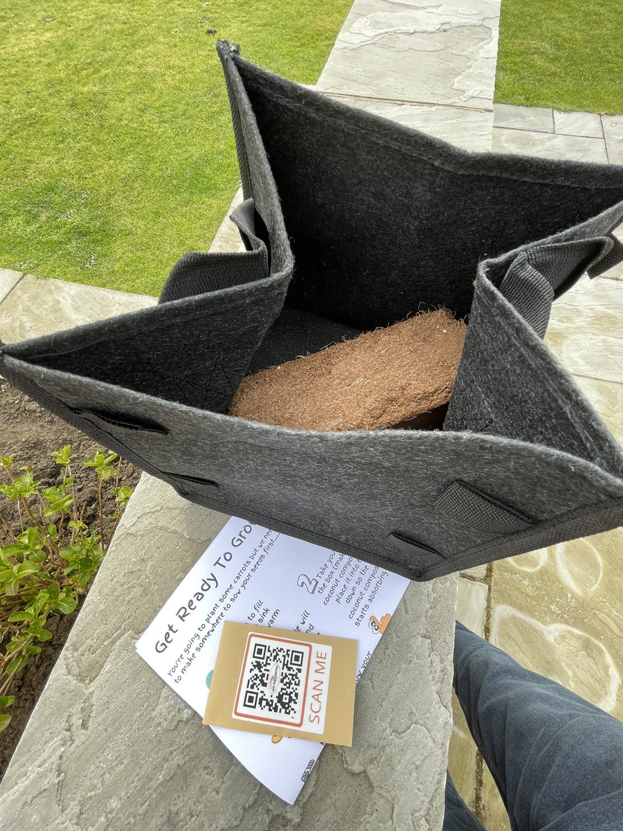 Really pleased to be working with the fantastic <a href="/wecangrowltd/">Gro Box Ltd</a> again. Every child &amp; young person attending our Easter #HAF2022 gets a We Can Grow At Home kit so they can immediately grow veg in bag! Everything’s there! Just add water! <a href="/educationgovuk/">Department for Education</a> <a href="/NickFletcherMP/">James Fletcher</a> <a href="/MyDoncaster/">City of Doncaster Council</a>