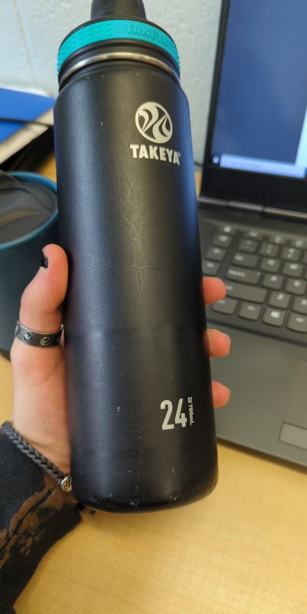 cawerner_'s tweet photo. Ditch the plastic bottles and get something reusable instead! #ecocontainer #365challenge https://t.co/h73mTTGn0i