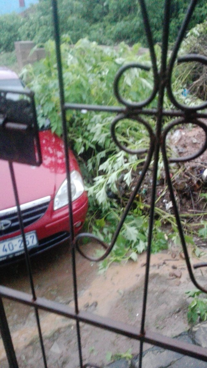 hard_nash's tweet photo. My house, My Car...😩💔💔💔😭😭😭😭😭 Le mvula kodwa Nkosiyam https://t.co/J22ZFup7bG