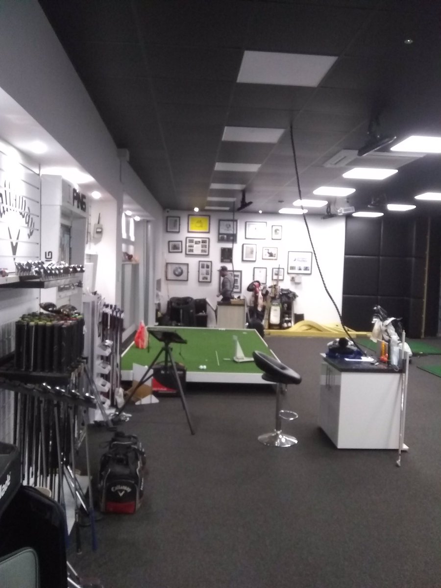 LockettWoz's tweet photo. Thanks to @jameswalkergolf for a productive hour in the Walker Academy @OaksLife SAM data lab confirmed much about my putting stroke 🤦 but at least I got the best advice 👍 https://t.co/D8jl4SKfNR