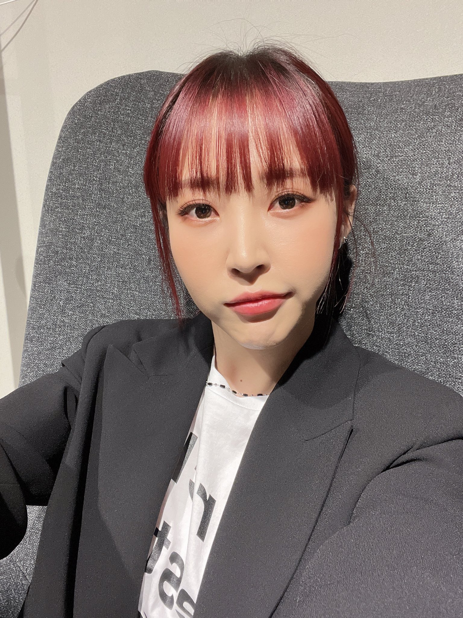 moonbyul 문별 a Twitter: "she went straight from red hair to bleach blonde, a  moment of silence for her scalp….. MOONBYUL SOLO COMEBACK #C_I_T_T  #Cheese_in_the_Trap #MOONBYUL https://t.co/wzeyYMUoFp" / Twitter