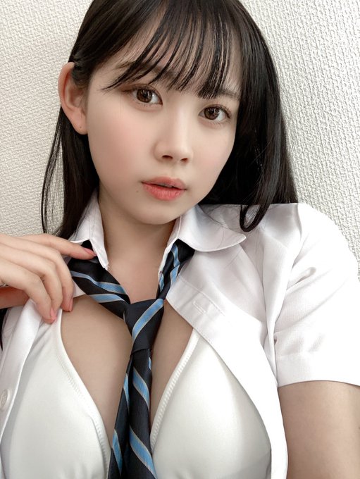 篠見星奈