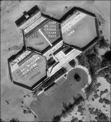 Guía de Balnearios de 1947: Los Berrazales, Cristo del Rincón, Firgas, Santa Catalina, San Roque y Teror. El de Azuaje cerró en 1938 por razones sanitarias. La mayoría se encuentra en parajes protegidos, vinculación de la naturaleza y turismo de salud
islasbienaventuradas.blogspot.com/2022/04/una-is…