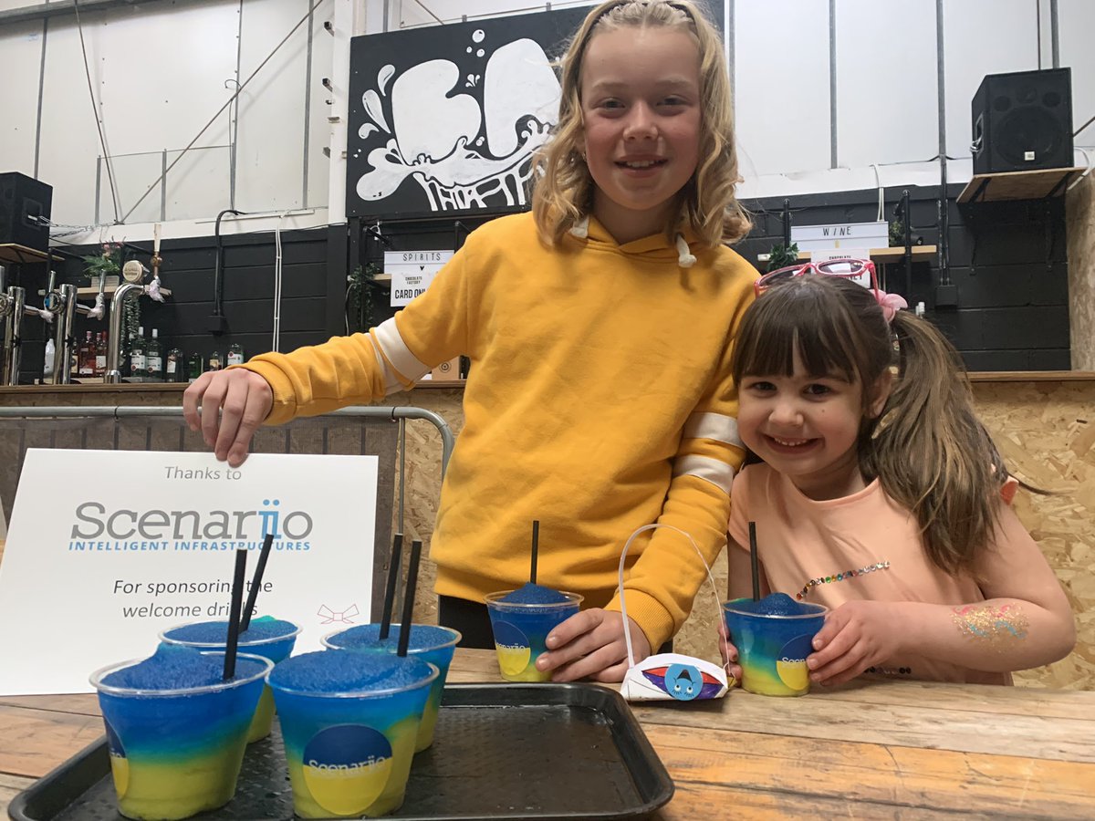 Penguin_PR's tweet photo. Welcome drinks sponsored by @ScenariioLtd #Derby @bustlermarket https://t.co/DU2mLvb4IS