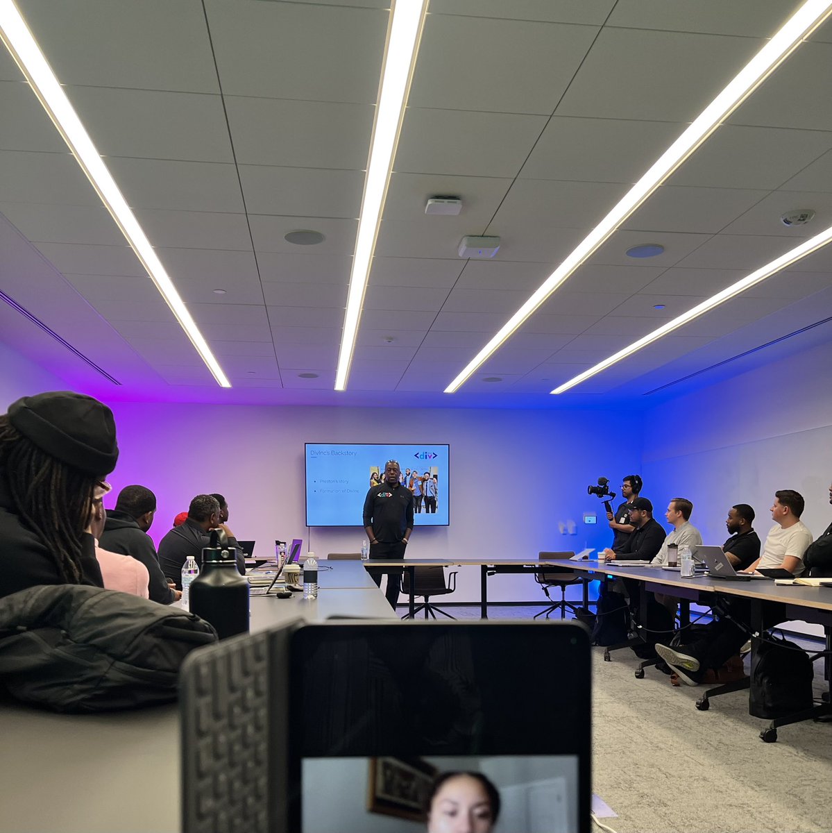 thatbrooke's tweet photo. And here. we. go! Day one of @WeAreDivInc 5G Sports Tech, in partnership with @Verizon, hosted at @TheIonHouston. Huge thanks to our amazing team and all our supporting partners. ππ https://t.co/jLRsqazNMr