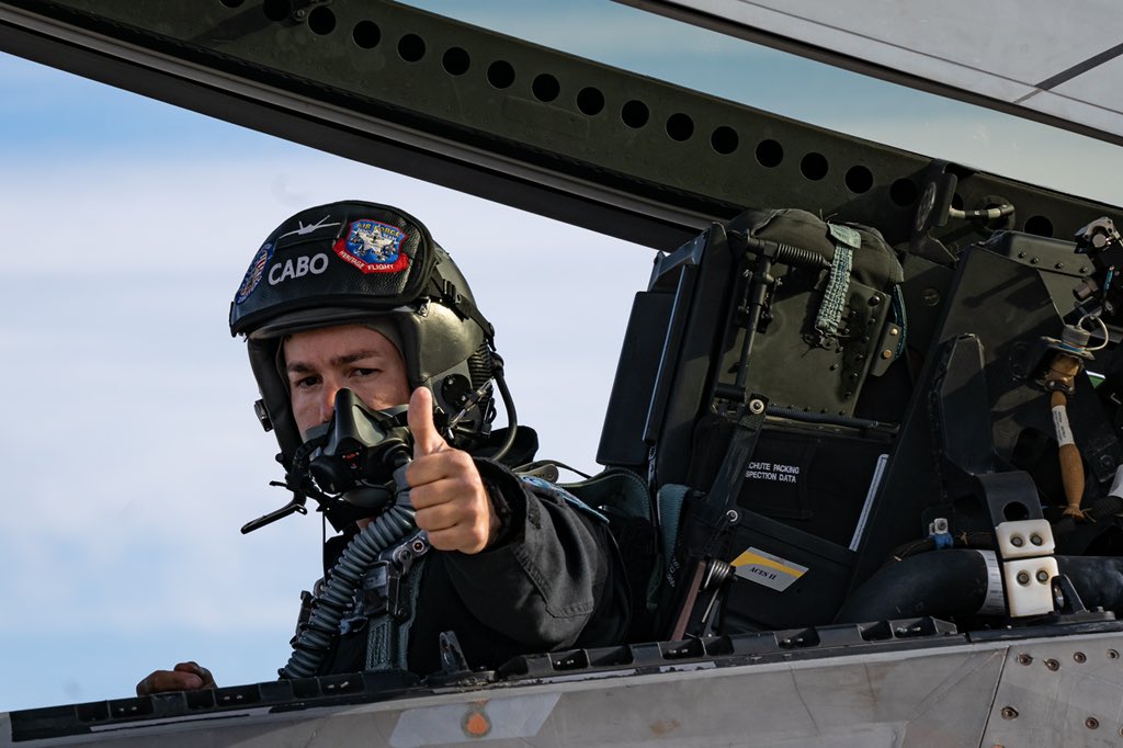 F22DemoTeam's tweet image. Thank you, Chile 🇨🇱! We had an amazing time here showcasing the F-22 Raptor. The support and cooperation between our team and the Chilean forces was fantastic. We saw some familiar faces, made some new friends, and we hope to come back soon @FIDAE_OFICIAL 🇺🇸 #FIDAE2022