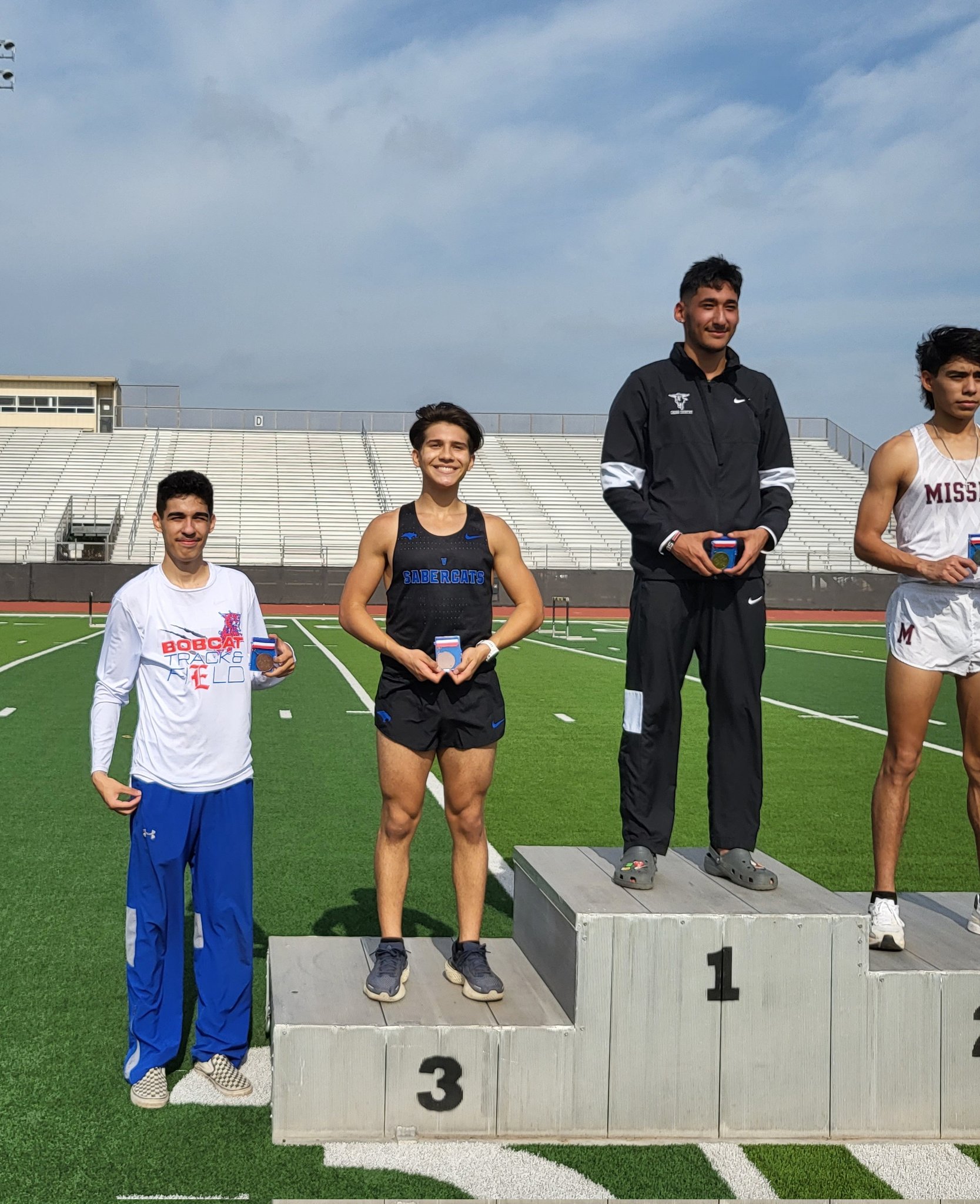 Edinburg Bobcats Track & Field on Twitter "Edelmiro Marroquin comes in