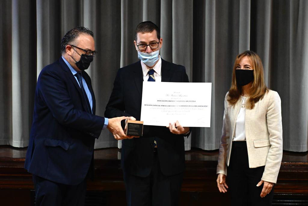 Ariel Eichbaum tweet media