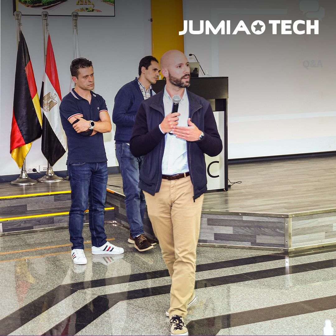Jumia_Group's tweet photo. Sharing knowledge and best practices across borders with a team from our Tech Centers at the German University of Cairo @JUMIAEgypt #technology https://t.co/qU1VV3HMRg