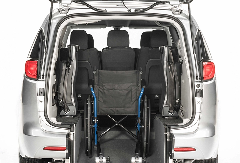 Drivergevi's tweet photo. Easy as you go! Our exclusive FlexFlat7 ramp allows for quick reconfiguration to optimize for any combination of passengers, luggage, and accessibility. Learn more here: https://t.co/r5feY0m27S

#drivergevehicleinnovations #driverge #accessibility https://t.co/VrmuXkbBio