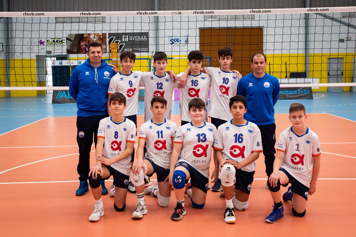 VoleiGalego's tweet photo. 🏆Resultados do Campionato Galego Infantil Masculino

🥇 @ClubKorbis  
🥈 @BoiroVoleibol 
🥉 @aldebaransansa  
4️⃣ @clubvigovoleibo 

#FasesFinaisFGVB2022 @gadis 
(📷: Marisa Rivas Fotografia ) https://t.co/ZSj103m5n9