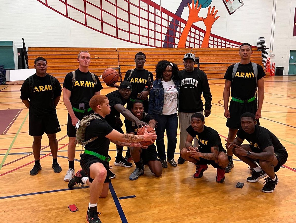 Delta Company Spartans (832d OD BN) tweet media