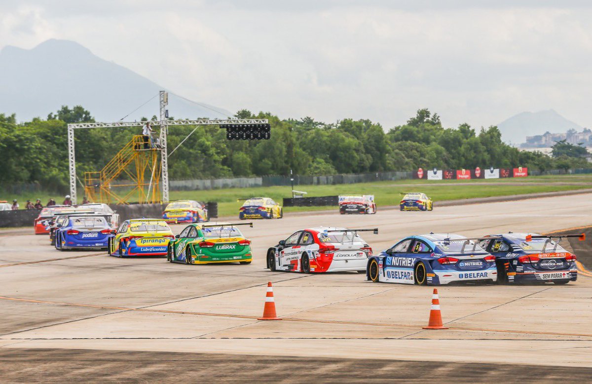 GianlucaPetecof's tweet photo. P4 NO RIO✈️🙌🏻 Muito agradecido pelo fim de semana, trabalho fantástico de toda a equipe e ainda por cima nesse palco especial!! Seguimos evoluindo, obrigado pela torcida🙏🏻❤️🔥 @FullTimeSports1 @TOYOTA_GR @stock_car #GMLJ https://t.co/bqWMej4Zhv