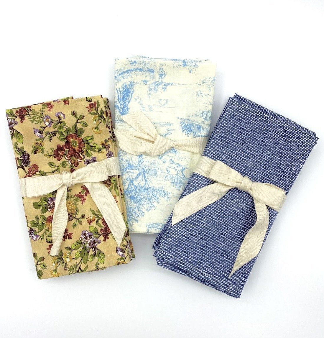 The reviews are in and adding <a href="/ArtisanRefugee/">Refugee Artisan Initiative</a> napkins to your kitchen rotation is highly recommended 🌟 thewmarketplace.com/collections/su…
These napkins are #reusable and created from #upcycled fabric, making them better for the planet 🌎 Just choose your color palette! #Sustainability