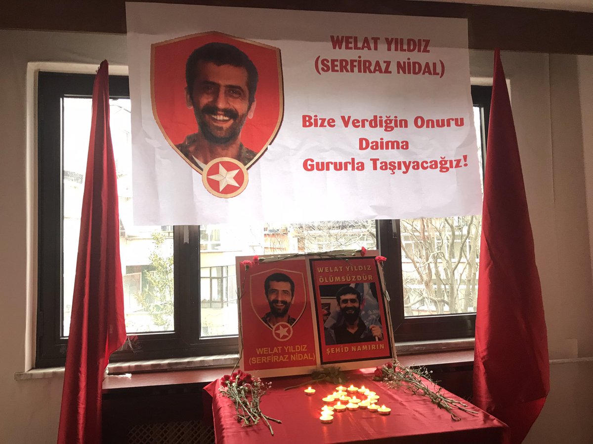 Rojava'da kanser tedavisi için kaldırıldığı hastanede ölümsüzleşen komutan Welat’ı anmak için buluştuk.

Baran Serhat’tan Welat’a, Rojava devrimini savunmaya devam edecek ve birleşik devrimi zafere taşıyacağız.