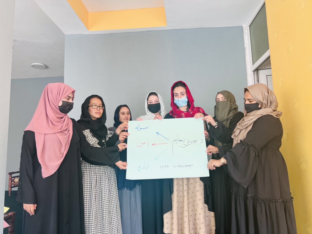 PenPath1's tweet photo. Today Penpath female volunteer protested against closure of girls school, they asked decision makers to open schools and make a U turn on their unfair decision. Girls have the rights to education
#PenPathGirlsEduCampaign #LetAfghanGirlsLearn #PenPathKabul https://t.co/11deYdJajF