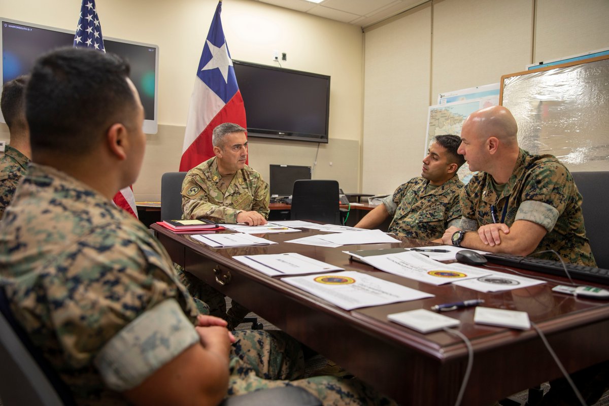 MARFORSOUTH's tweet image. STRENGTH IN #PARTNERSHIP

Marines with #MARFORSOUTH concluded a staff planners working group solidifying a 5-year plan for future operations to strengthen partnership &amp;amp; improve #interoperability between the U.S. &amp;amp; Chile.

@Armada_Chile | #EmbajadaEEUUChile | @Southcom