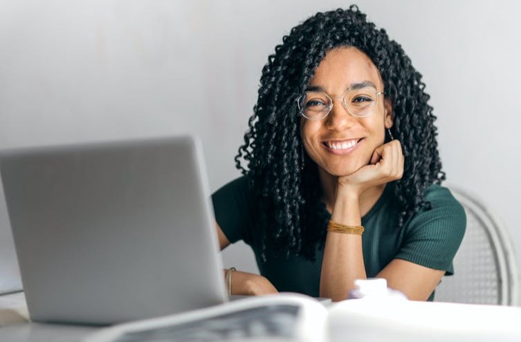 FoothillAAN's tweet photo. Apply for a @FoothillAAN $1000 #Scholarship by 05/20/2022!: for continuing or transferring @FoothillCollege students who demonstrate a commitment to amplifying the #African Ancestry Community.✊🏾 #BlackExcellence #BlackScholar #Trailblazing #BLM #BlackGrad
https://t.co/1g64HZ7eDu https://t.co/03byrKJRNE