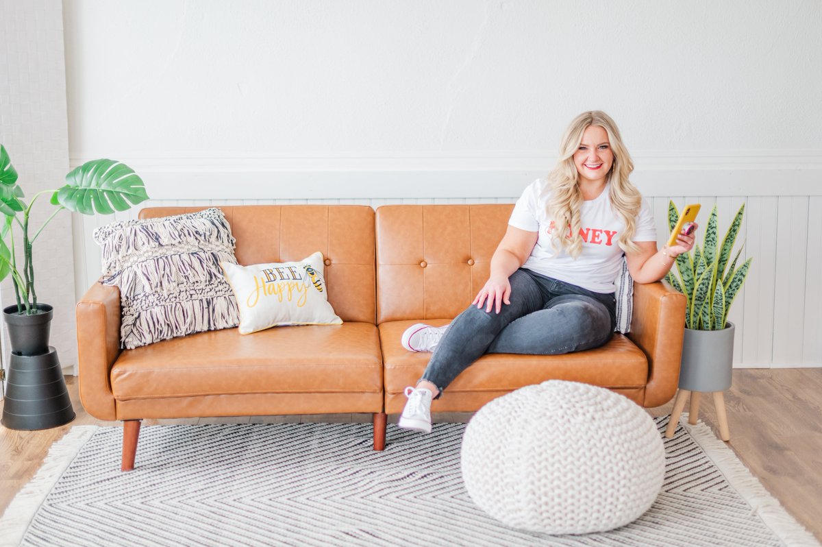 Maddie | The Buzzing Blonde tweet media