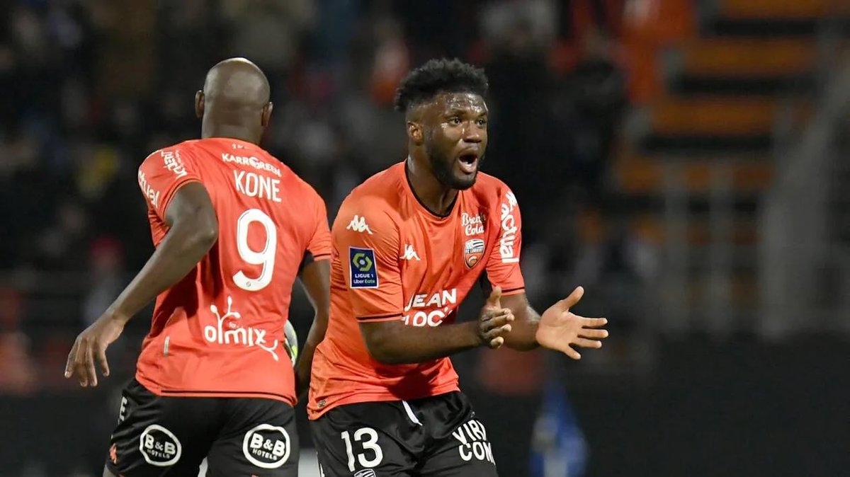 kebem221's tweet photo. Weeru koor mo geun ci weer yii #Kone #Boyé bo niou geneu farlou bania #Holer ndakh #Ayew sila geneu yombé🙏🏾

#Day_9
#Ramadan2k22
#Ahmadu https://t.co/UqnFdZiAZh